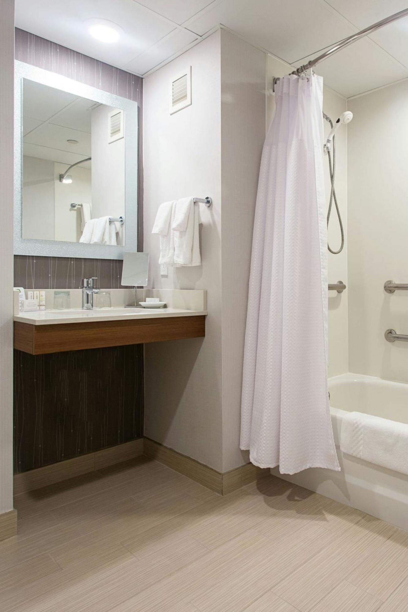 Courtyard Binghamton Hotel Vestal Екстериор снимка
